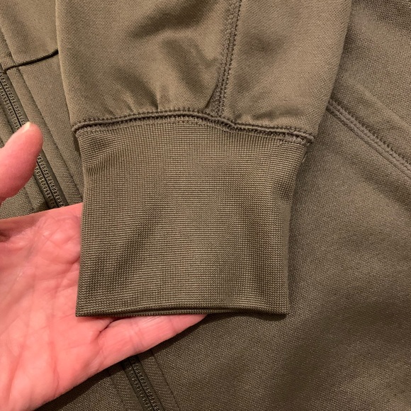 NWOT…Men's Nike Olive Air Force Falcons Stack Performance Full-Zip Hoodie - Picture 4 of 9